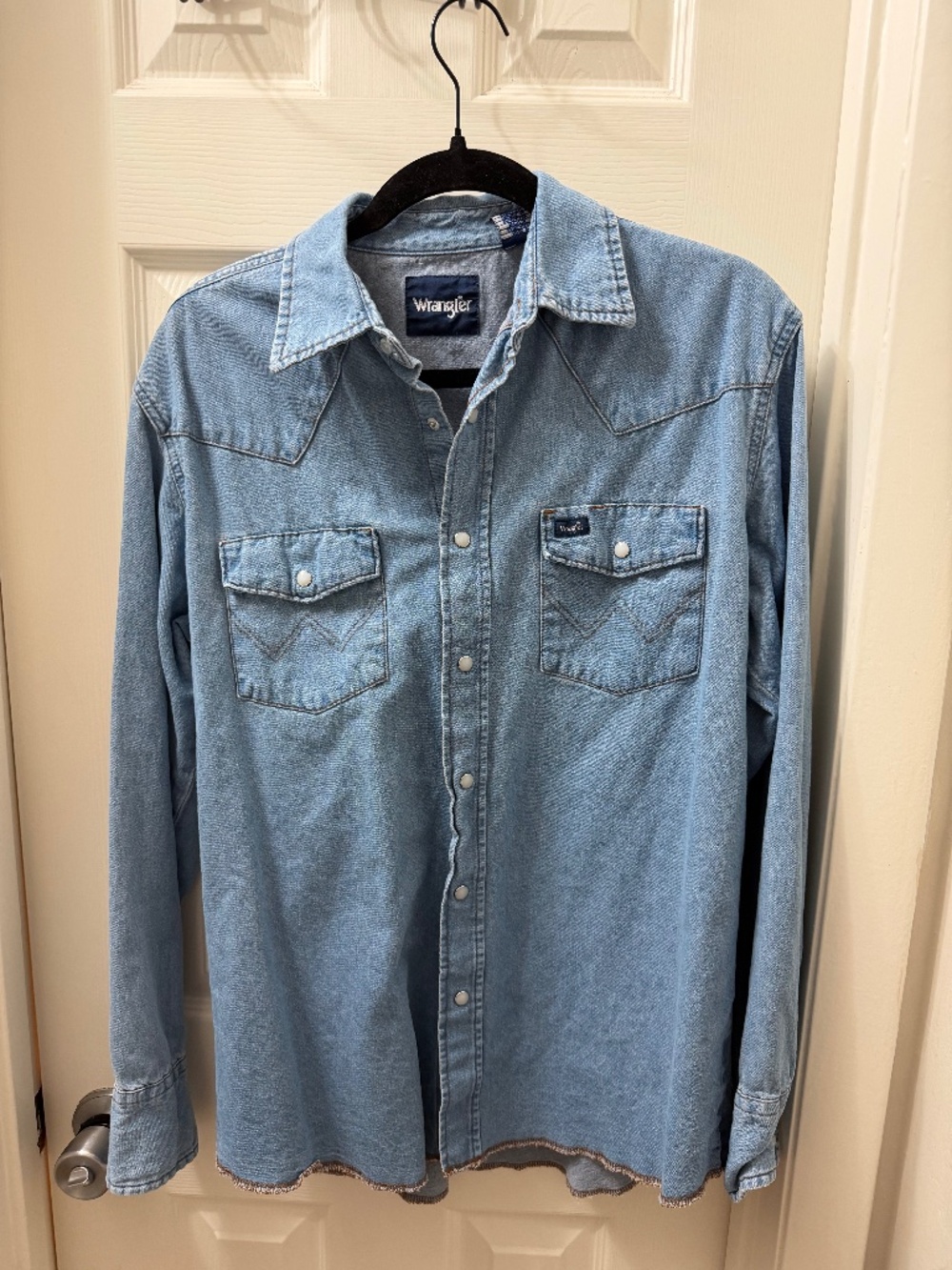 Vintage Wrangler Light Blue Denim Pearl Snap Western Shirt